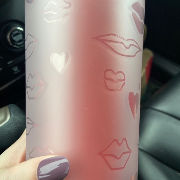 2021 Starbucks Valentines Day Lip Tumbler - Picture 5 of 5